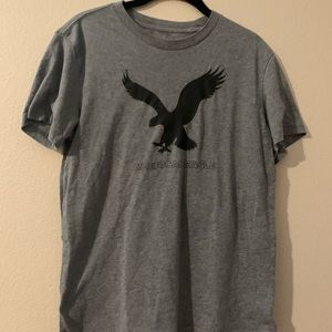 grey american eagle shirt
